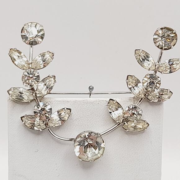 Vintage Clear Rhinestone Brooch Mid-Century Silver Tone Wedding Pin 2 1/2 Inch - Picture 7 of 10